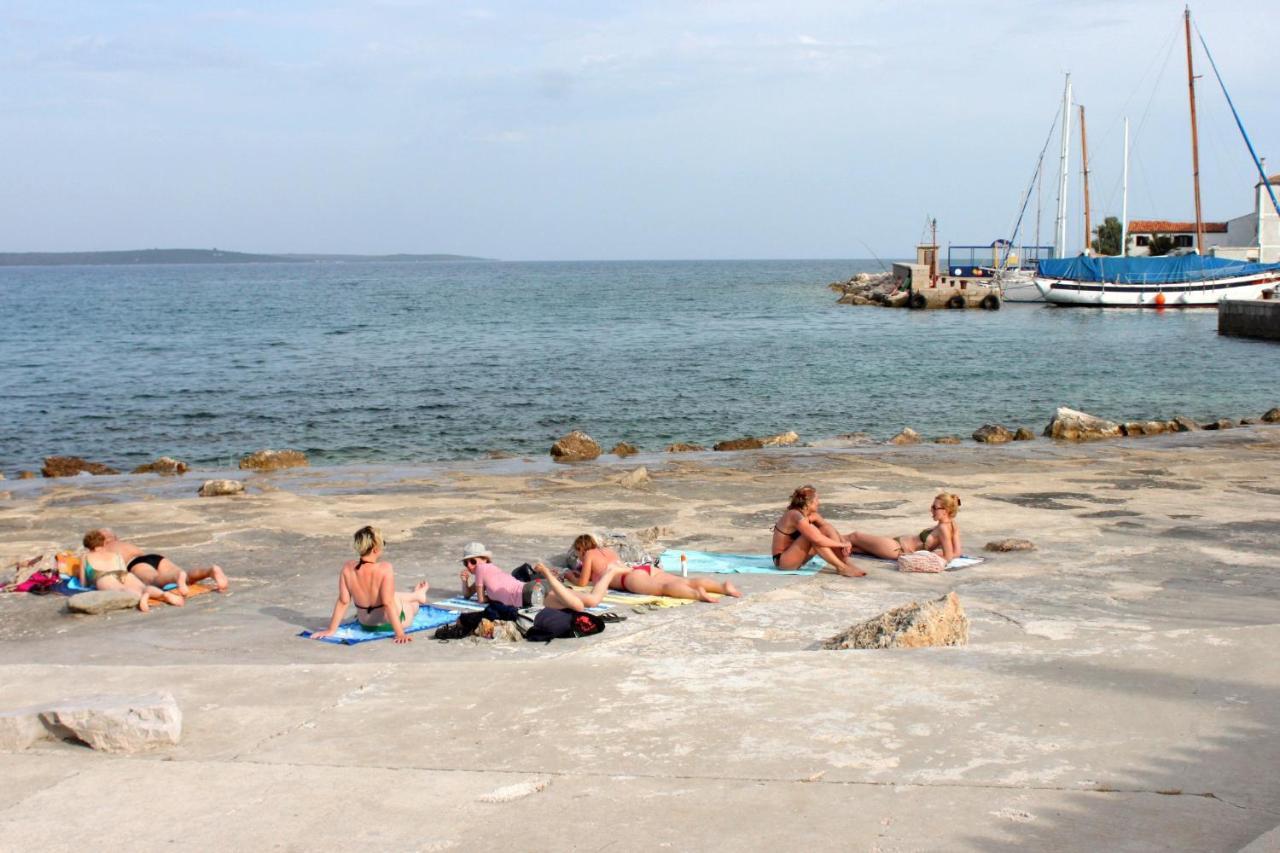 Apartments And Rooms By The Sea Nerezine, Losinj - 11815 Экстерьер фото