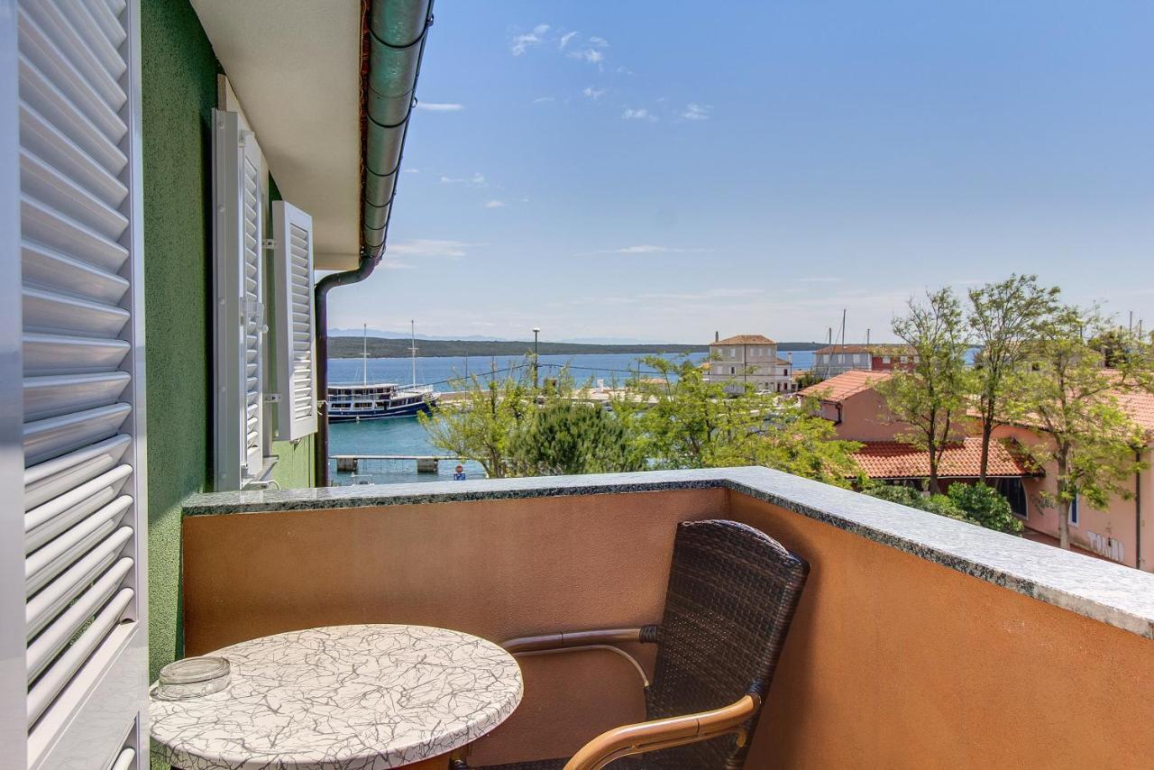 Apartments And Rooms By The Sea Nerezine, Losinj - 11815 Экстерьер фото