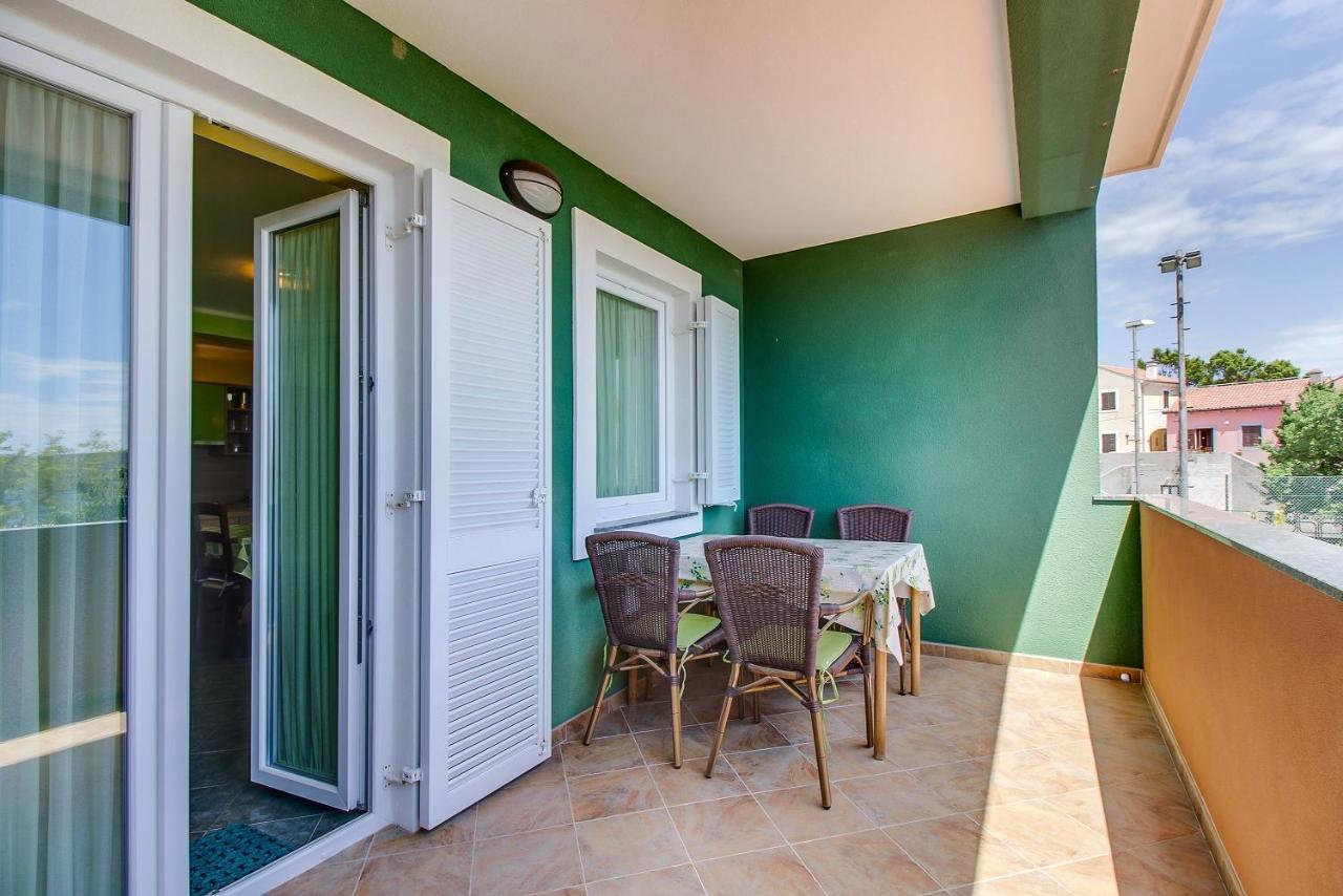 Apartments And Rooms By The Sea Nerezine, Losinj - 11815 Экстерьер фото