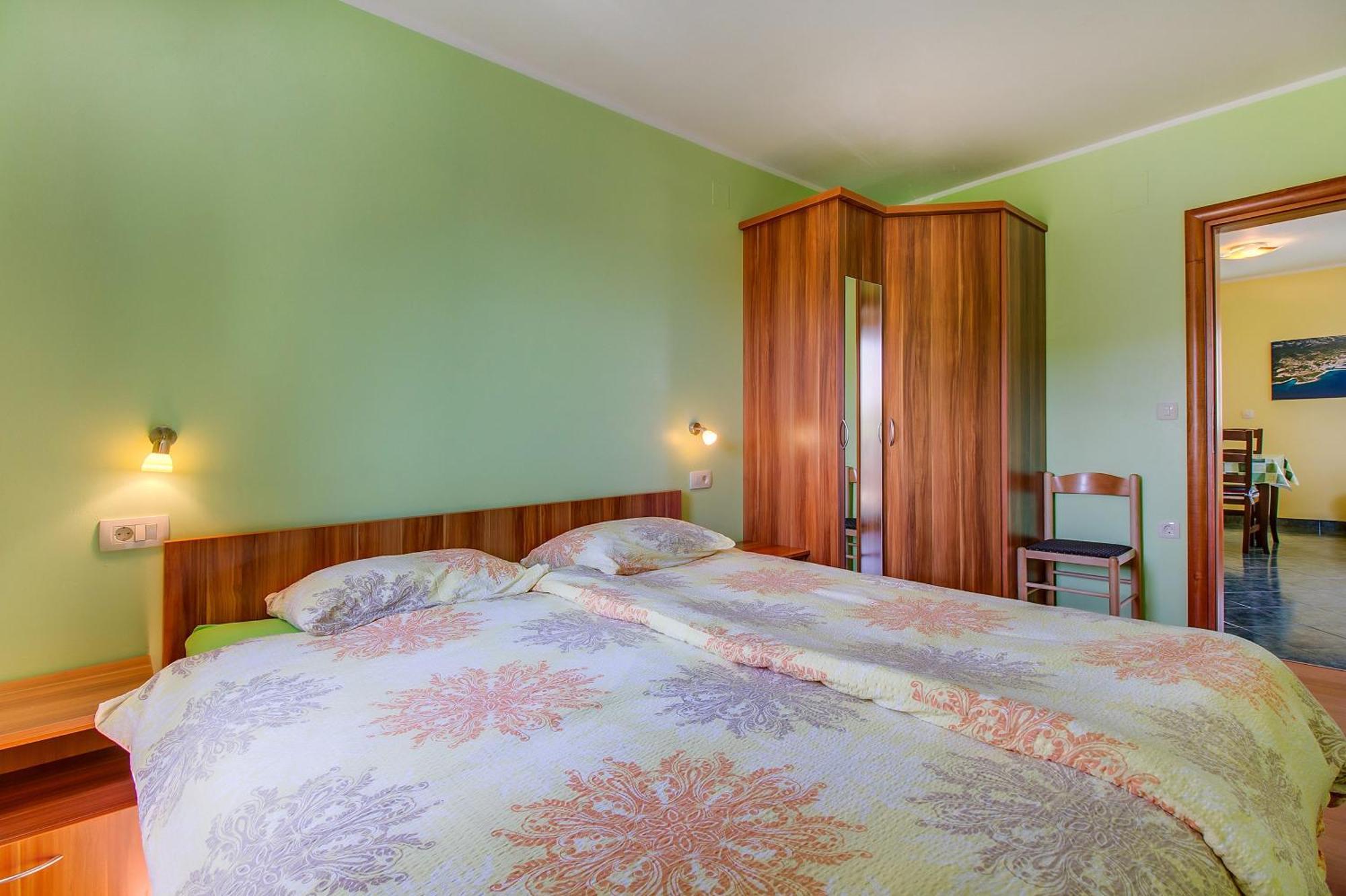 Apartments And Rooms By The Sea Nerezine, Losinj - 11815 Номер фото